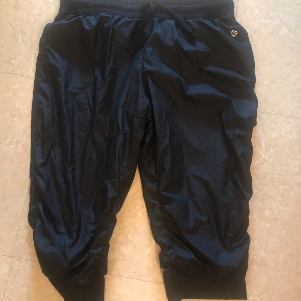 Capri activewear
